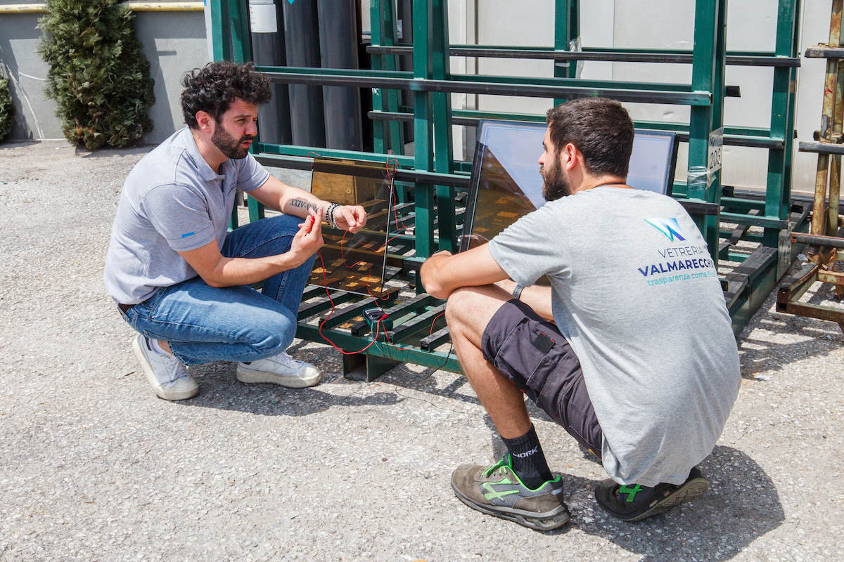 Vetreria Valmarecchia Giacomo ed Emanuele - Vetrata Isolante Fotovoltaica Trasparente.